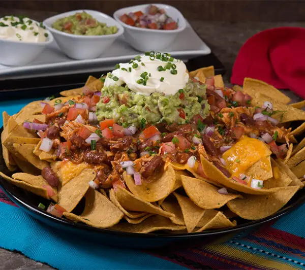 NACHOS DE POLLO